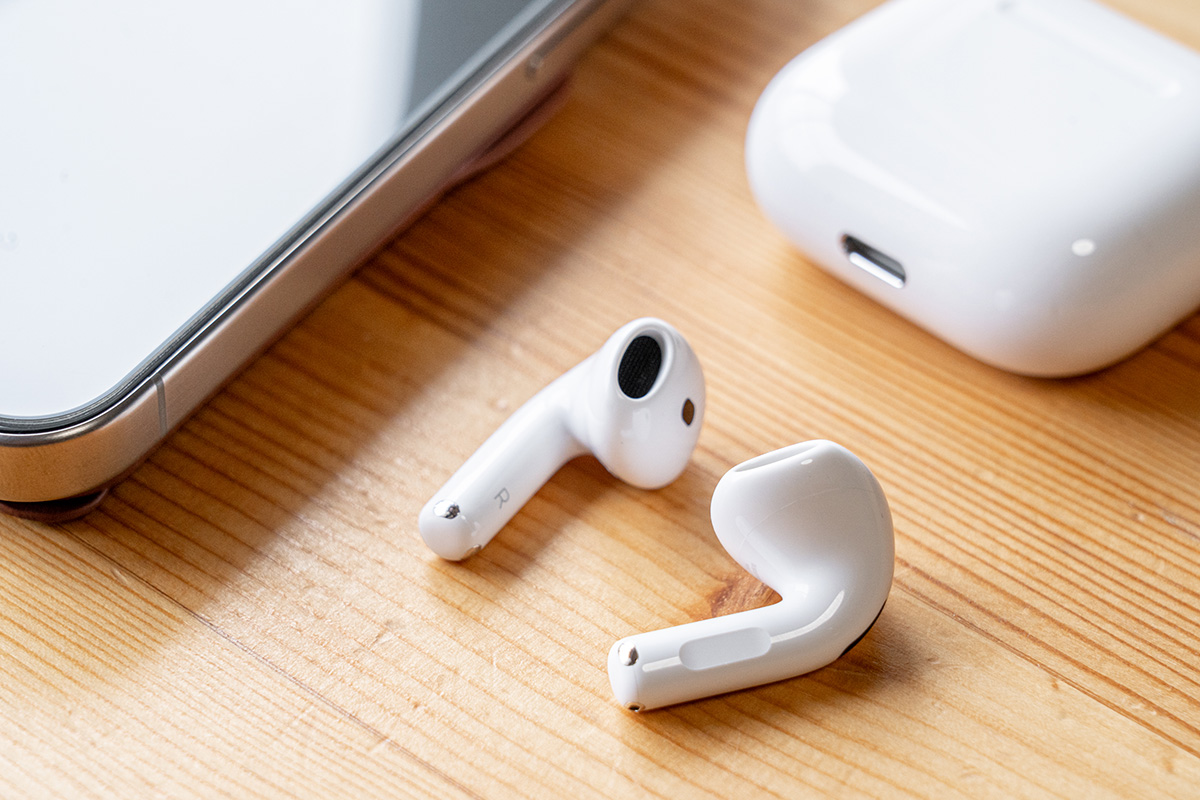 AirPods 4