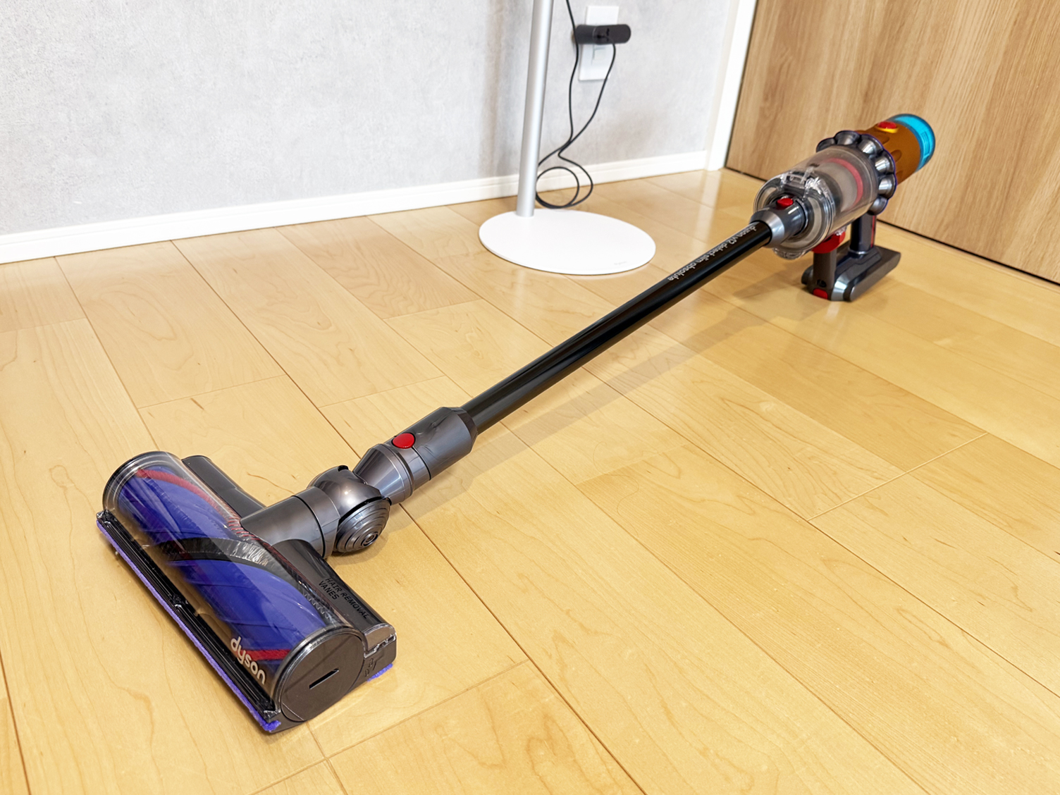 ダイソン　V12 Detect Slim Absolute　コードレス掃除機の使用レビュー
