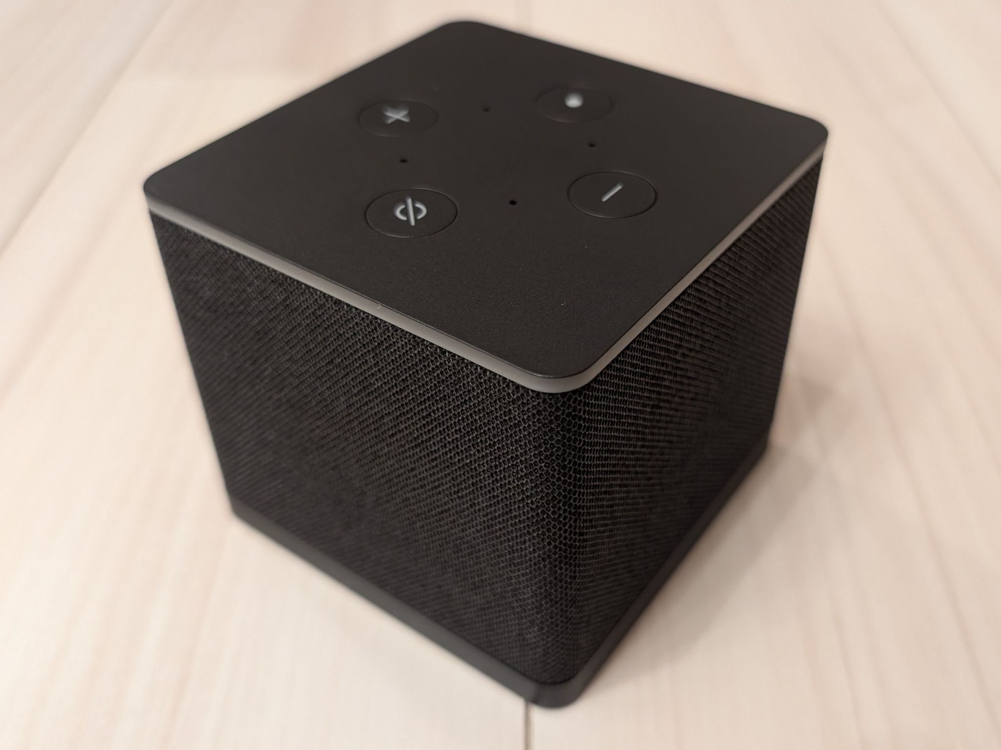 Amazon Fire TV Cube 第3世代　レビュー