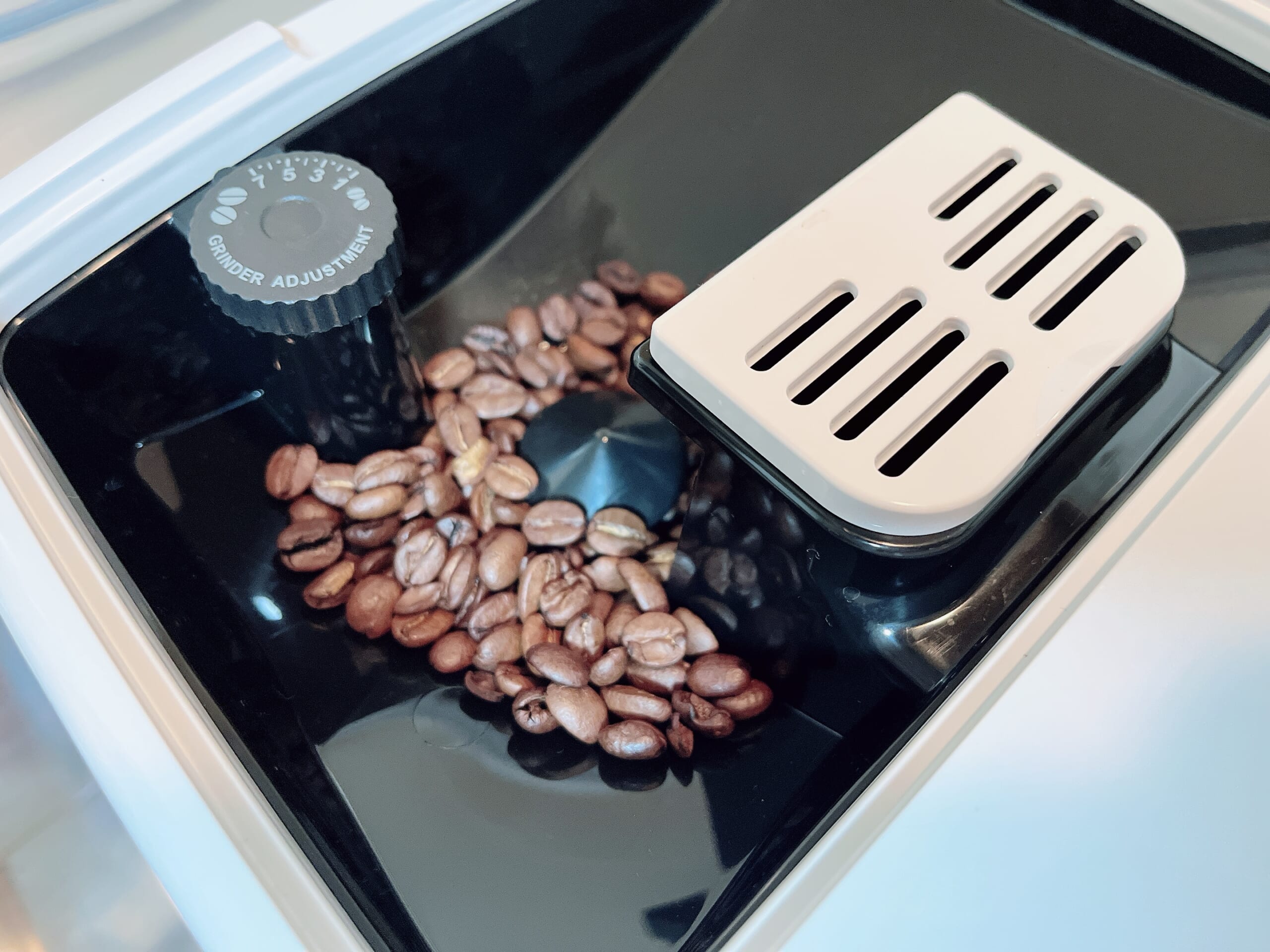 デロンギ　ディナミカ　コーヒーマシン
