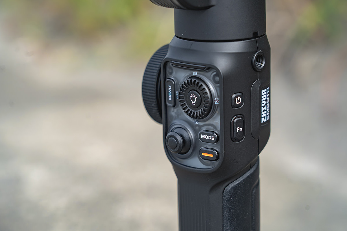 ZHIYUN「SMOOTH 5S AI COMBO」