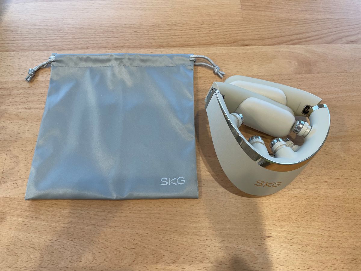 SKG　ネックリフレッシャー