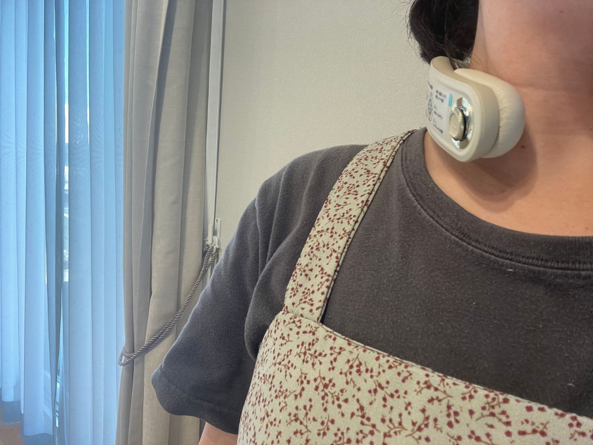 SKG　ネックリフレッシャー