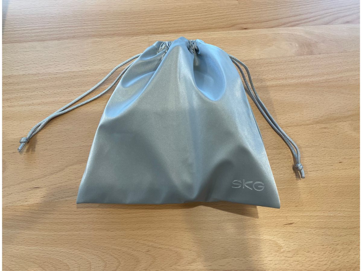 SKG　ネックリフレッシャー