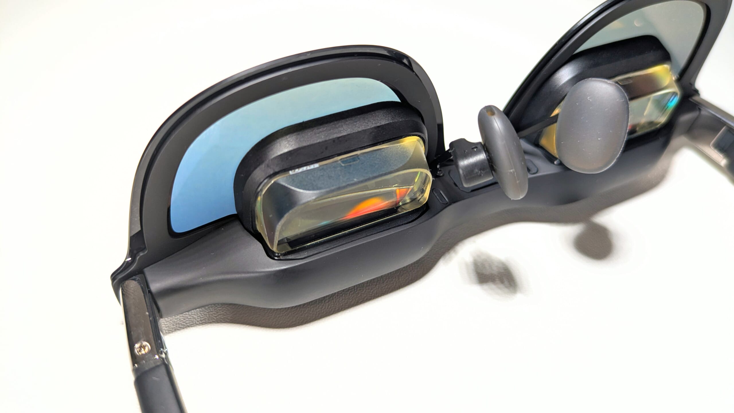 XREAL One Proの製品外観
レンズ部分の寄り写真