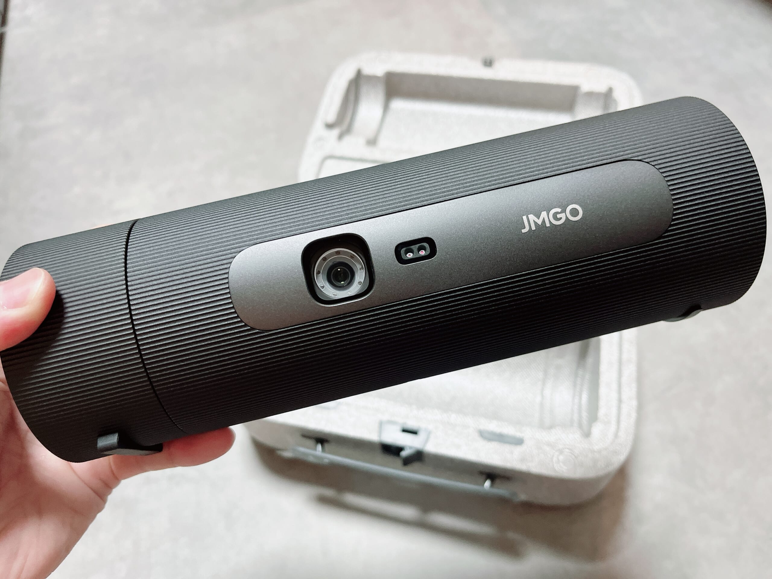 JMGO（ジェイエムゴー） PicoFlix　モバイルプロジェクター　レビュー