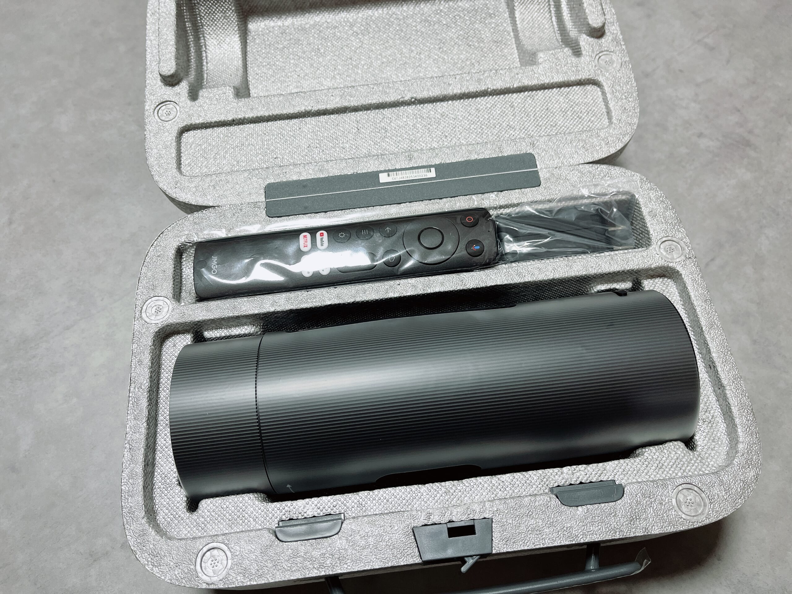 JMGO（ジェイエムゴー） PicoFlix　モバイルプロジェクター　レビュー