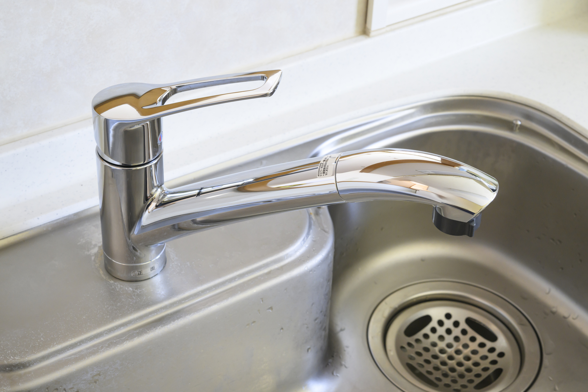 排水経路を確保する