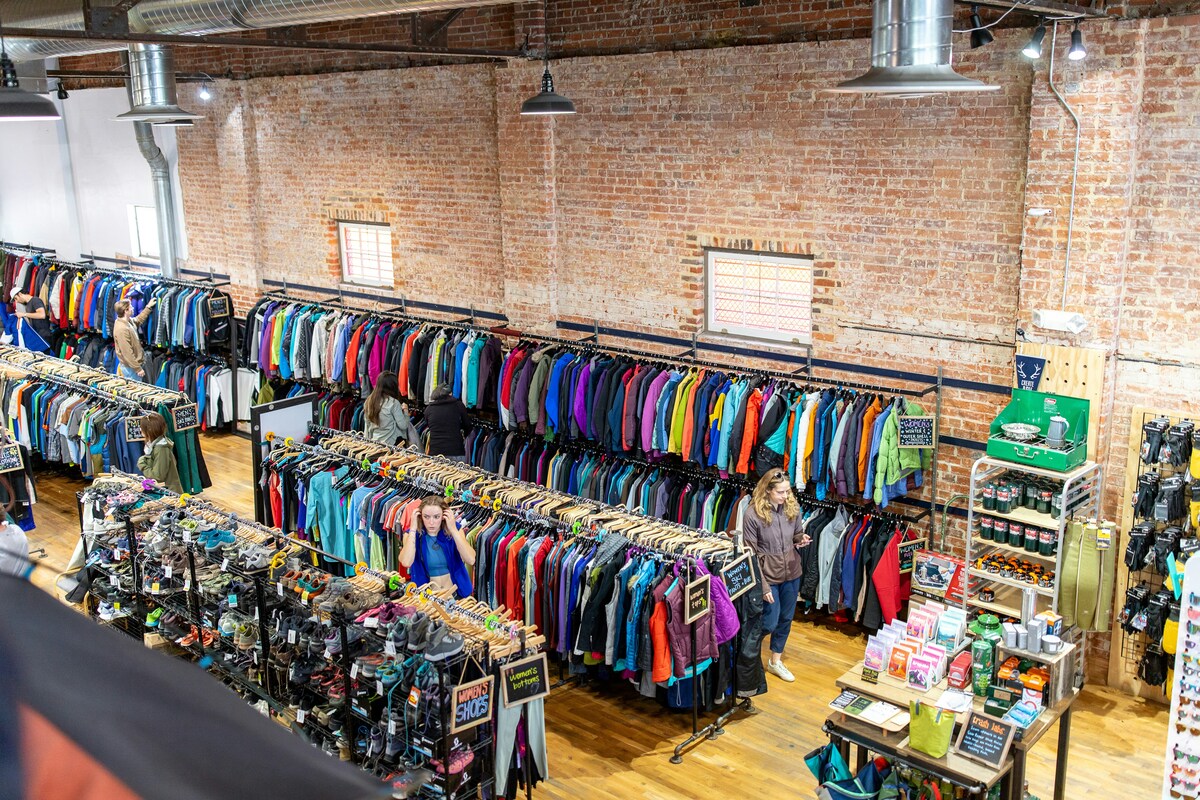 スポーツ用品店(ヒマラヤ / ゼビオなど)