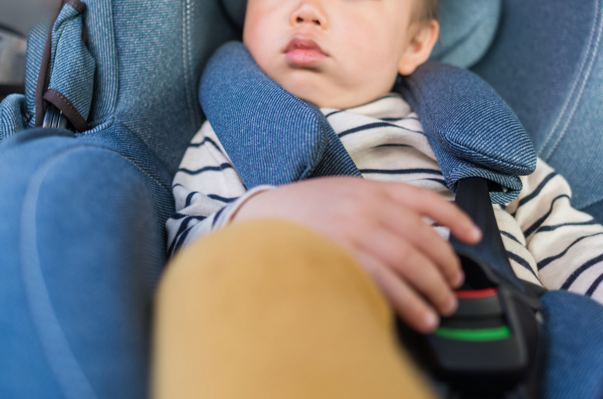 チャイルドシートの安全基準R129マークのイメージ