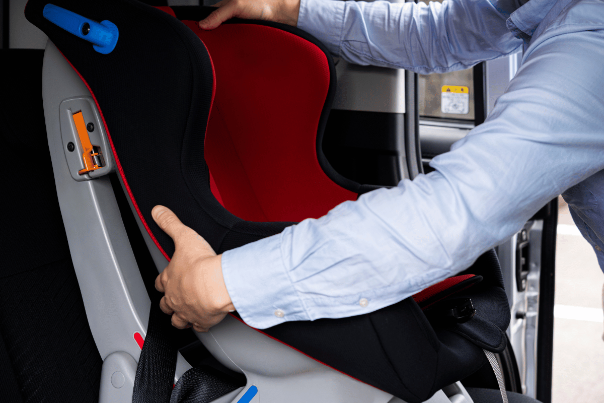 車への固定方法