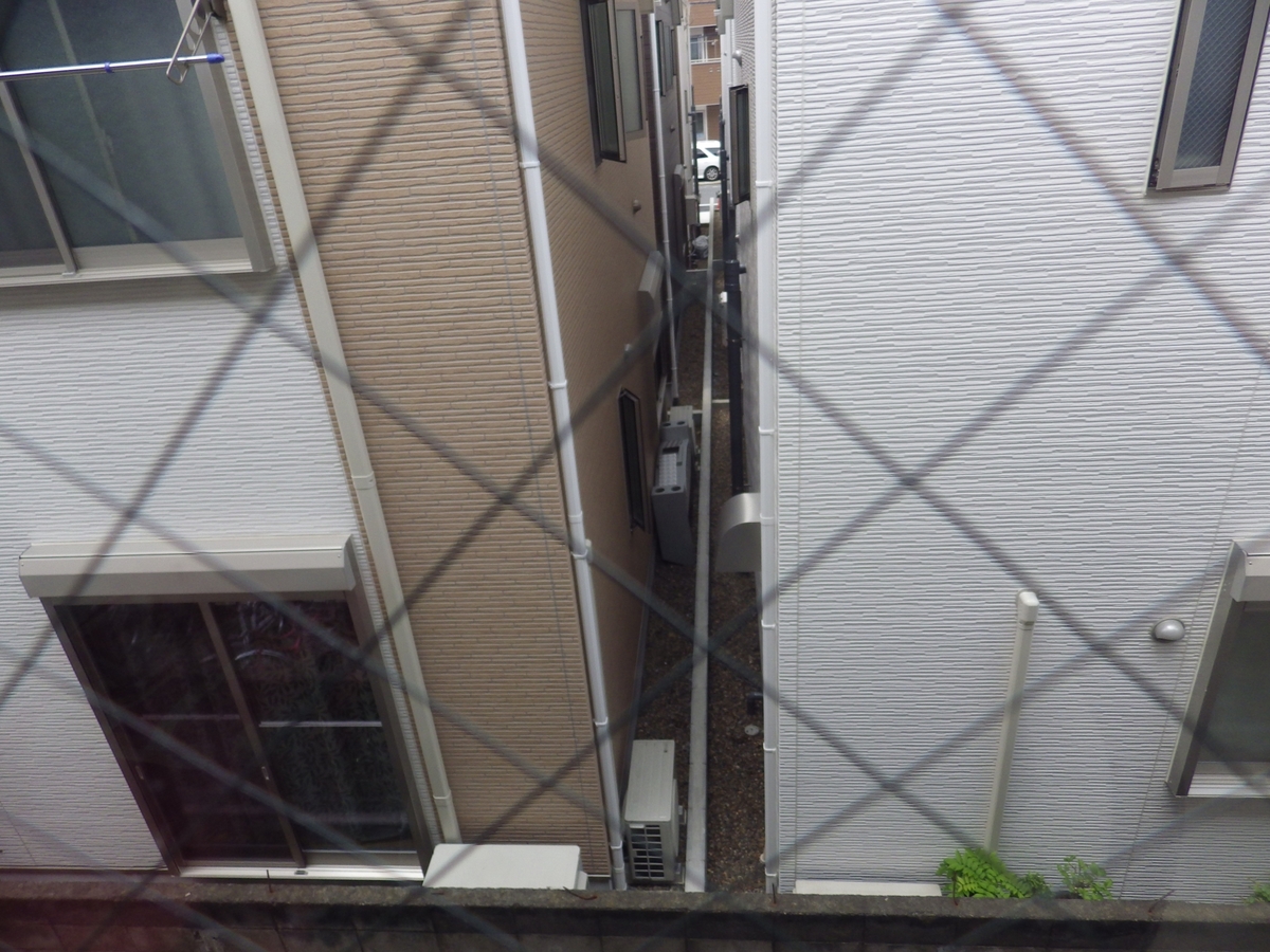 換気が悪い部屋に住んでいる人