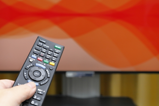 テレビのリモコン