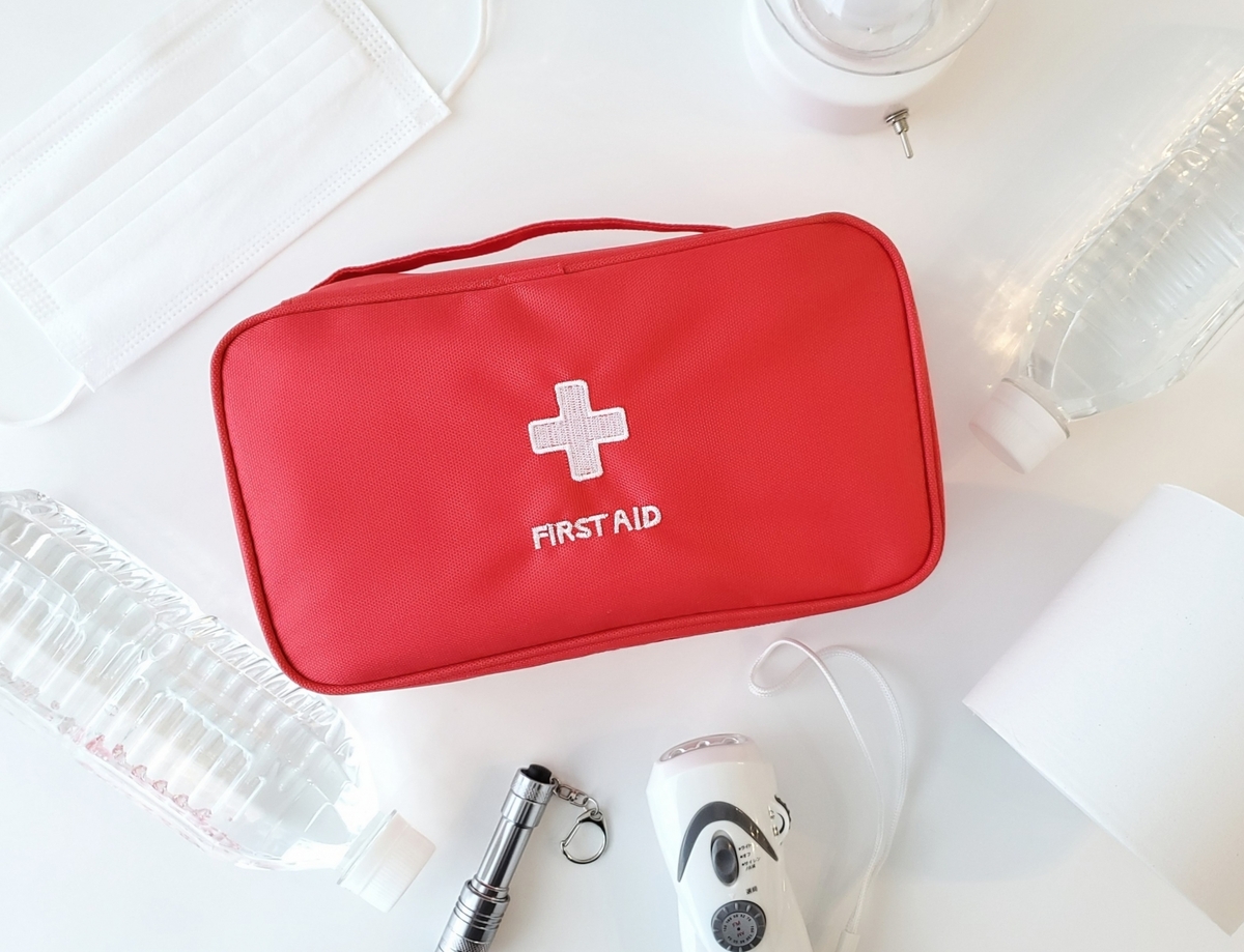 救急セット・保険証のコピーを忘れずに