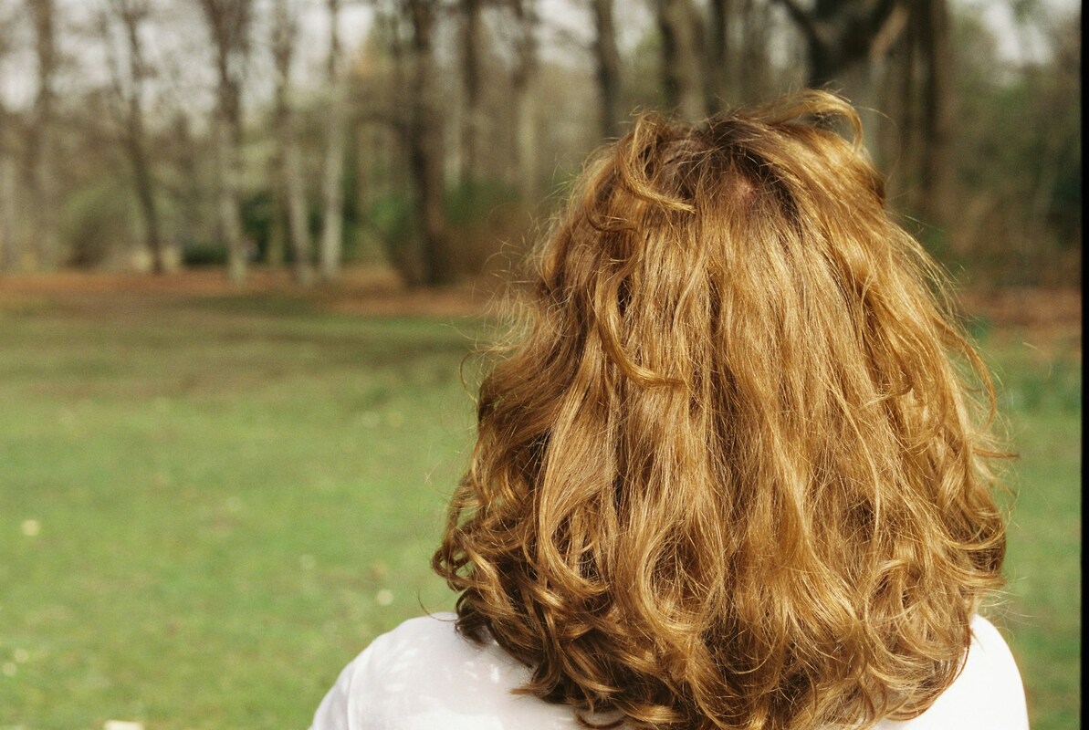 ミディアムヘアの人