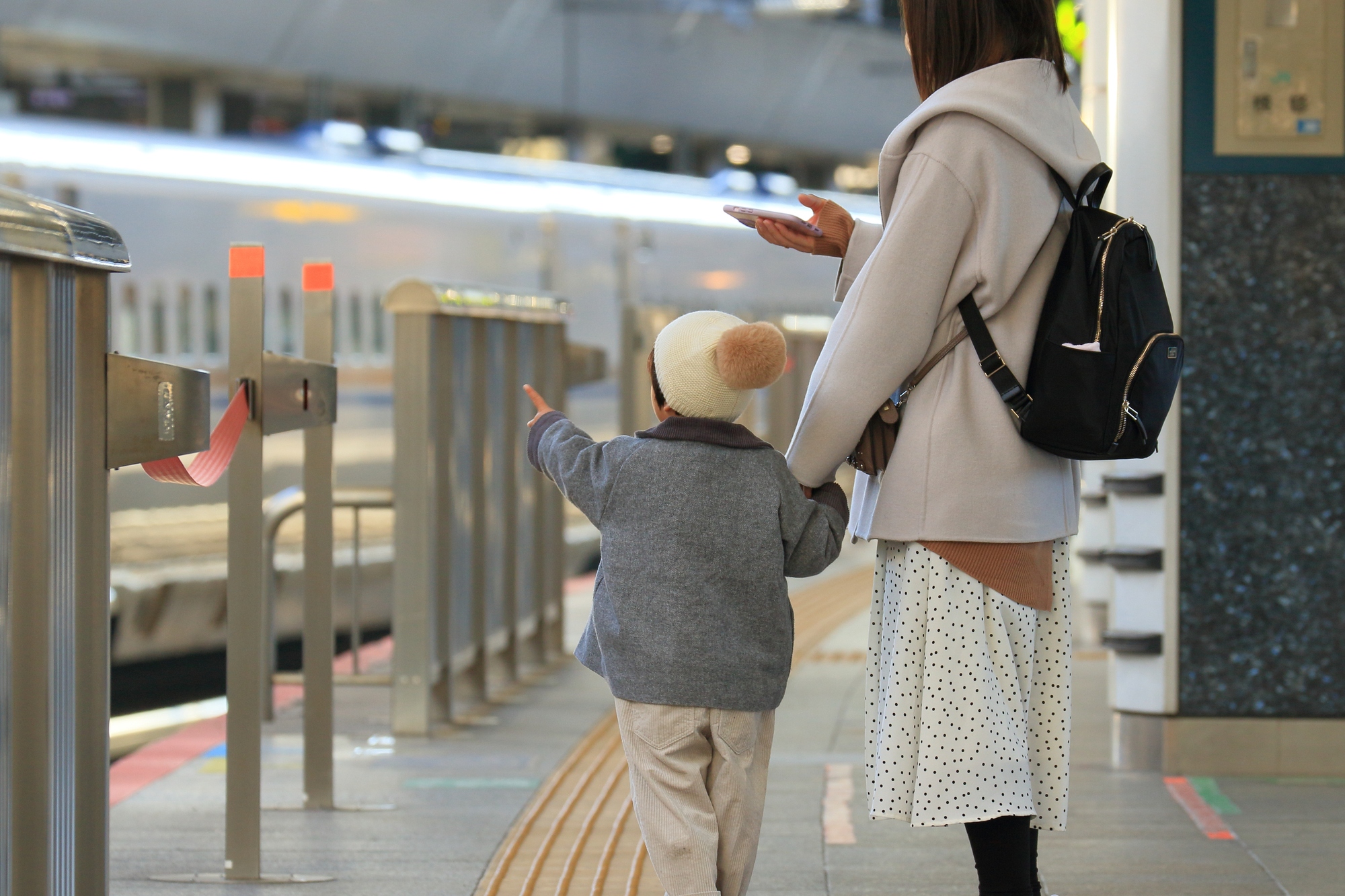 子連れの移動準備のイメージ