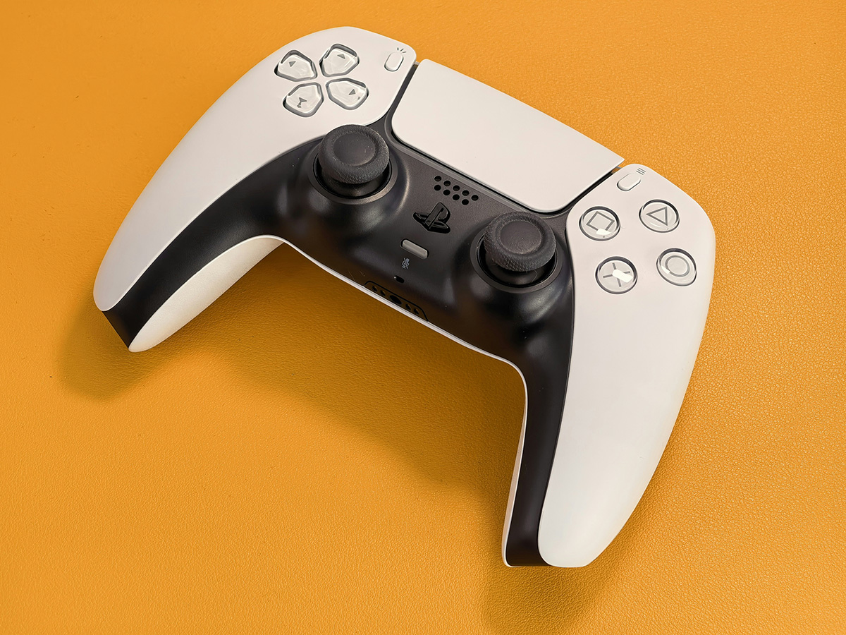 PS5のコントローラー