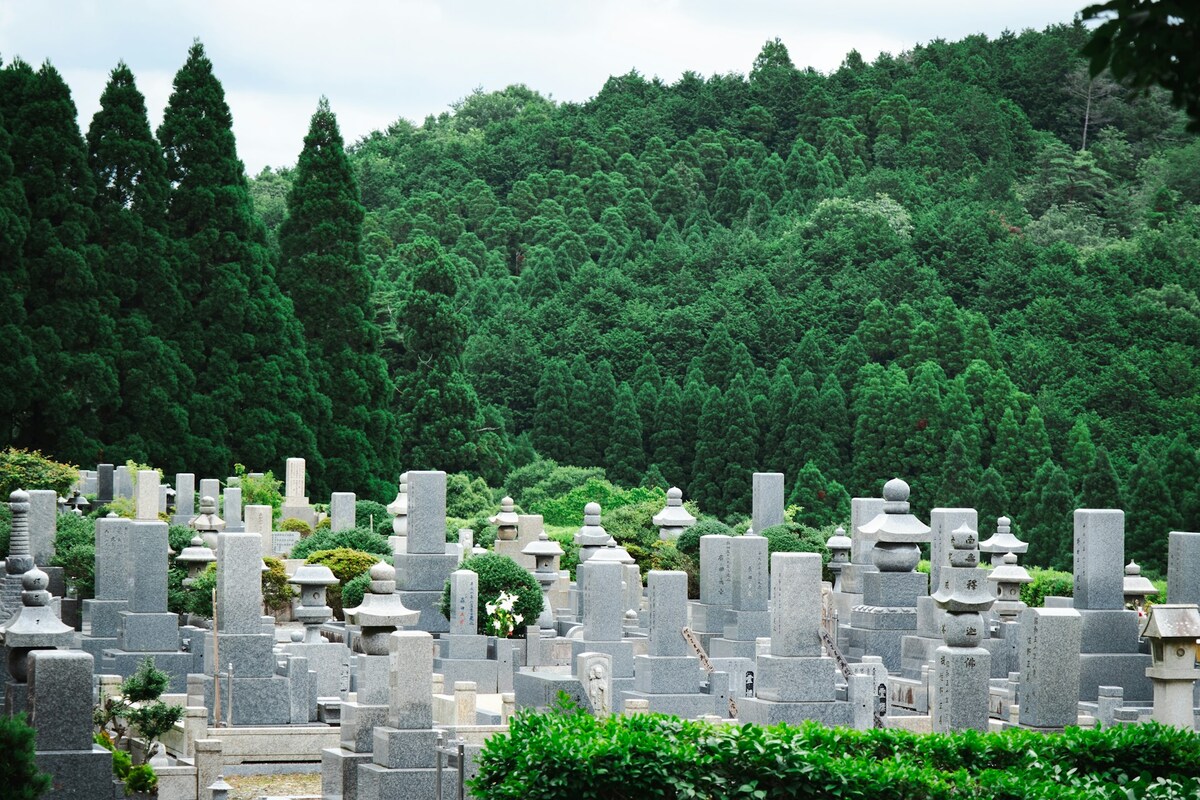 お墓のイメージ