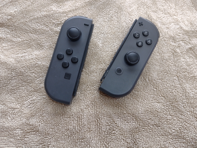 任天堂純正のJoy-Con