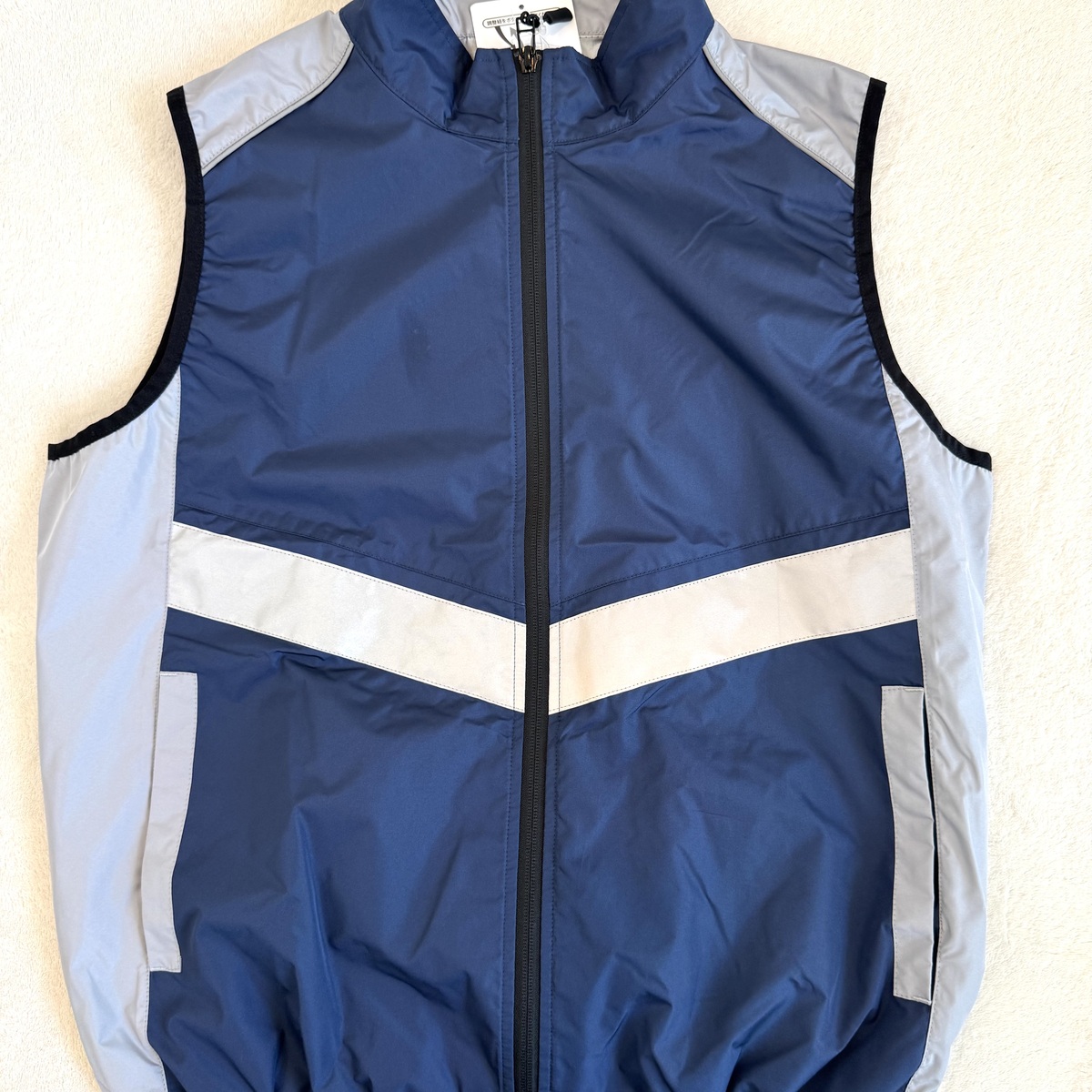 アイトスの空調服のポリエステル100%素材