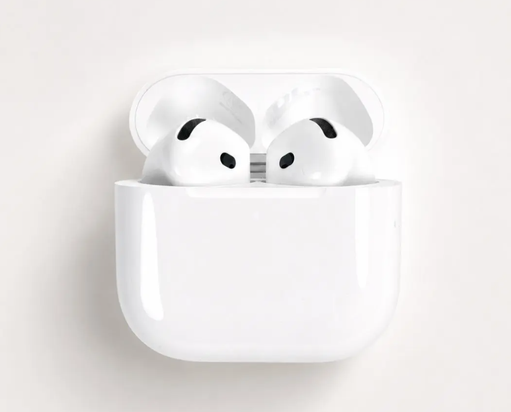 AirPods 4とAirPods Proがそれぞれおすすめな人