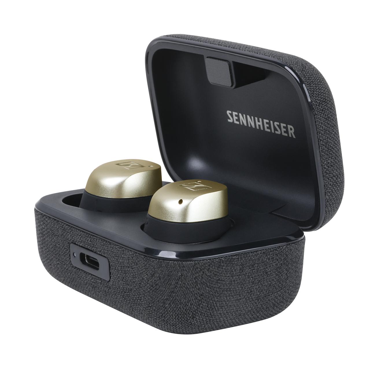 Sennheiser MOMENTUM True Wireless 4本体と充電ケース