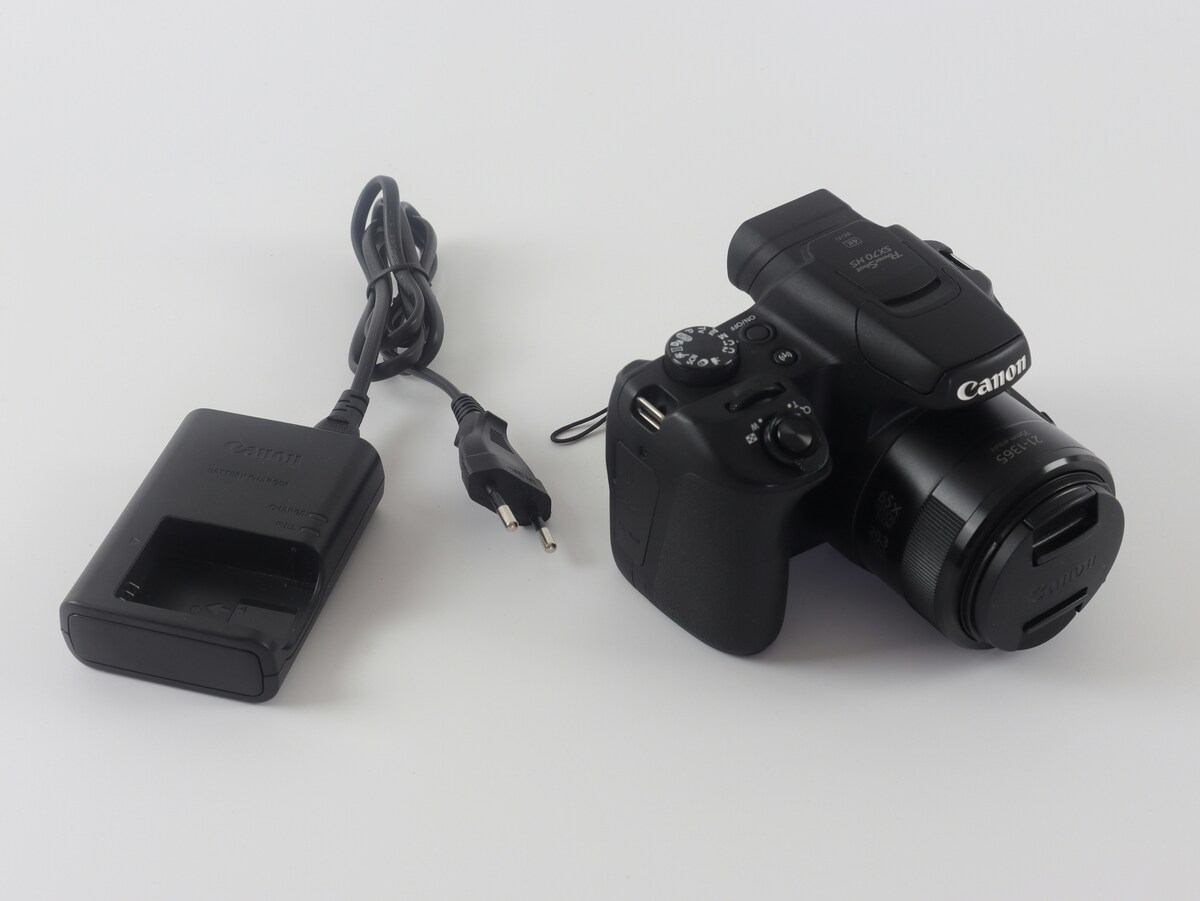 中古カメラのバッテリーのイメージ