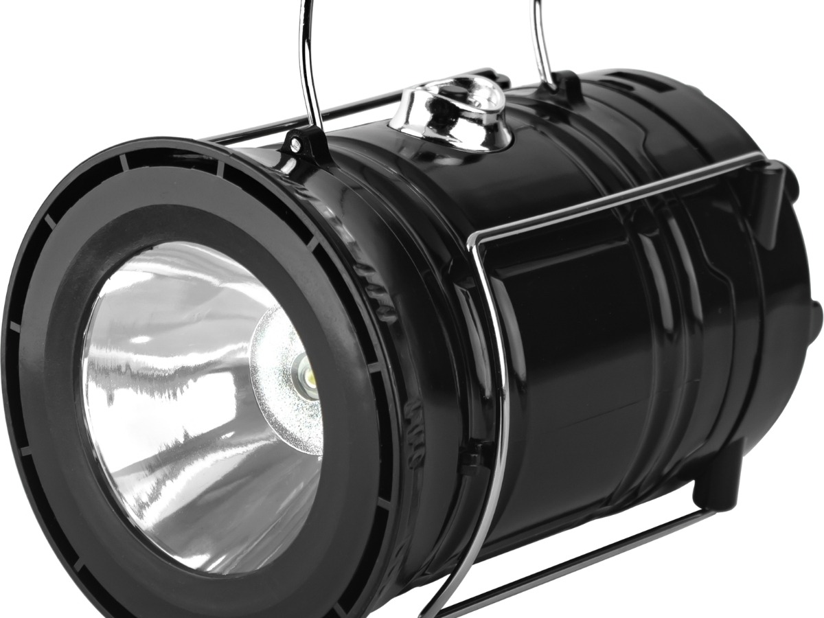車内を照らす車中泊用のLEDランタン
