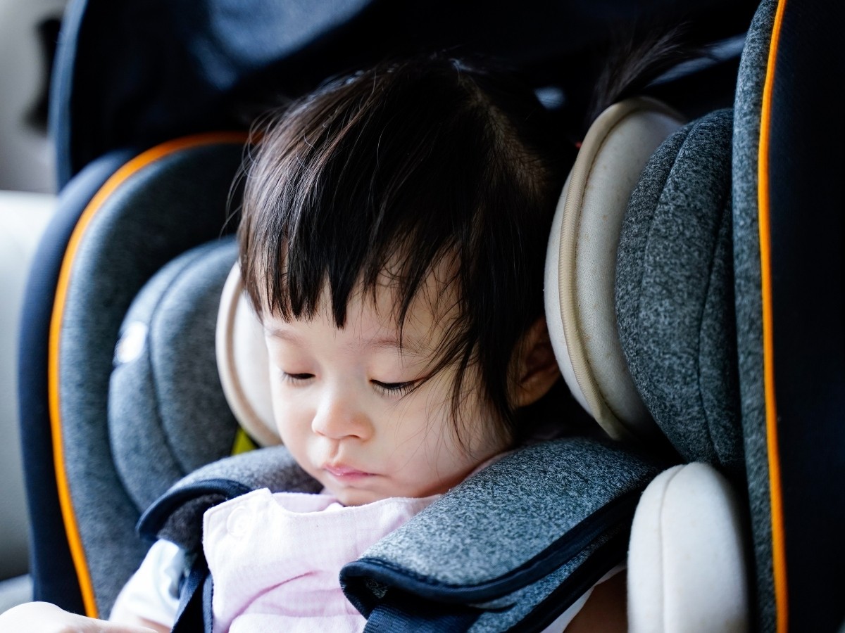 子どもと寝るときは風を子どもの高さに送る