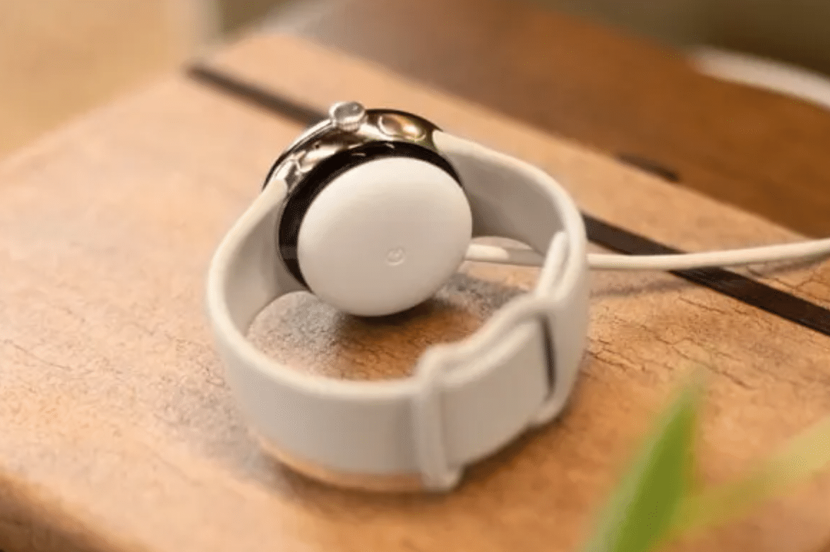 Pixel Watchの充電の様子